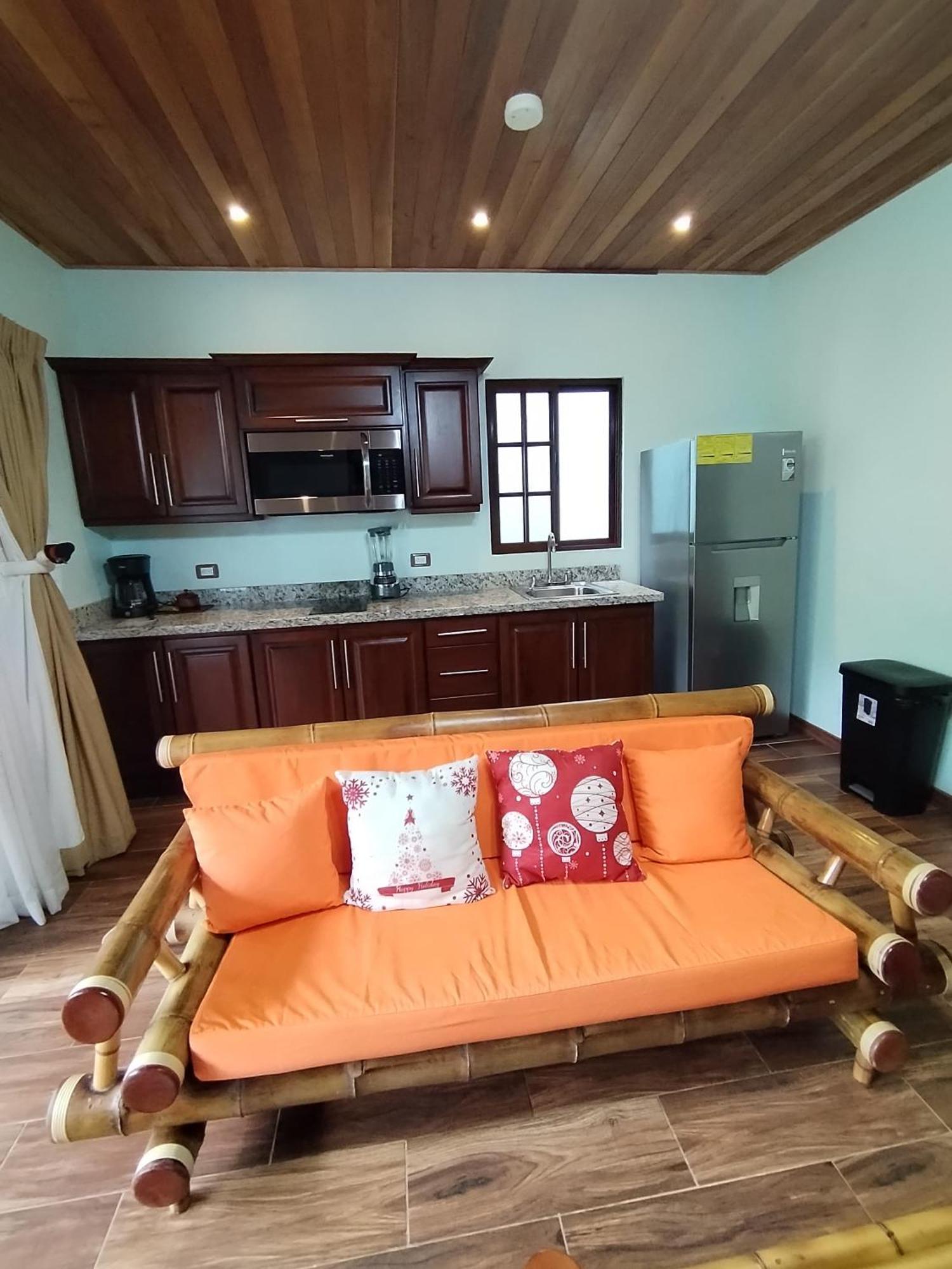 Bungalows Beachfront Hotel プンタ・ウバ エクステリア 写真